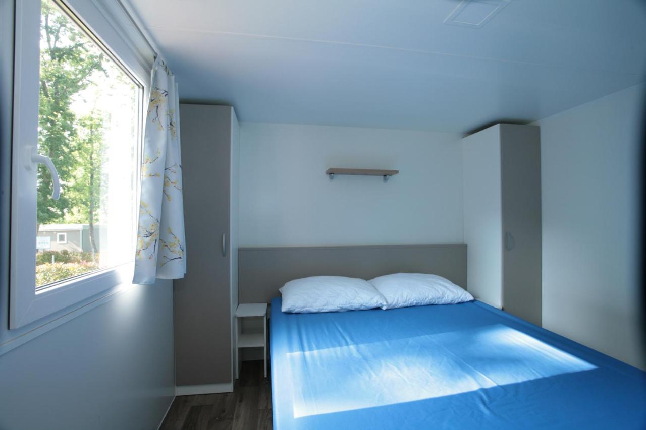Camping Adria Mobile Home Park Умаг Экстерьер фото