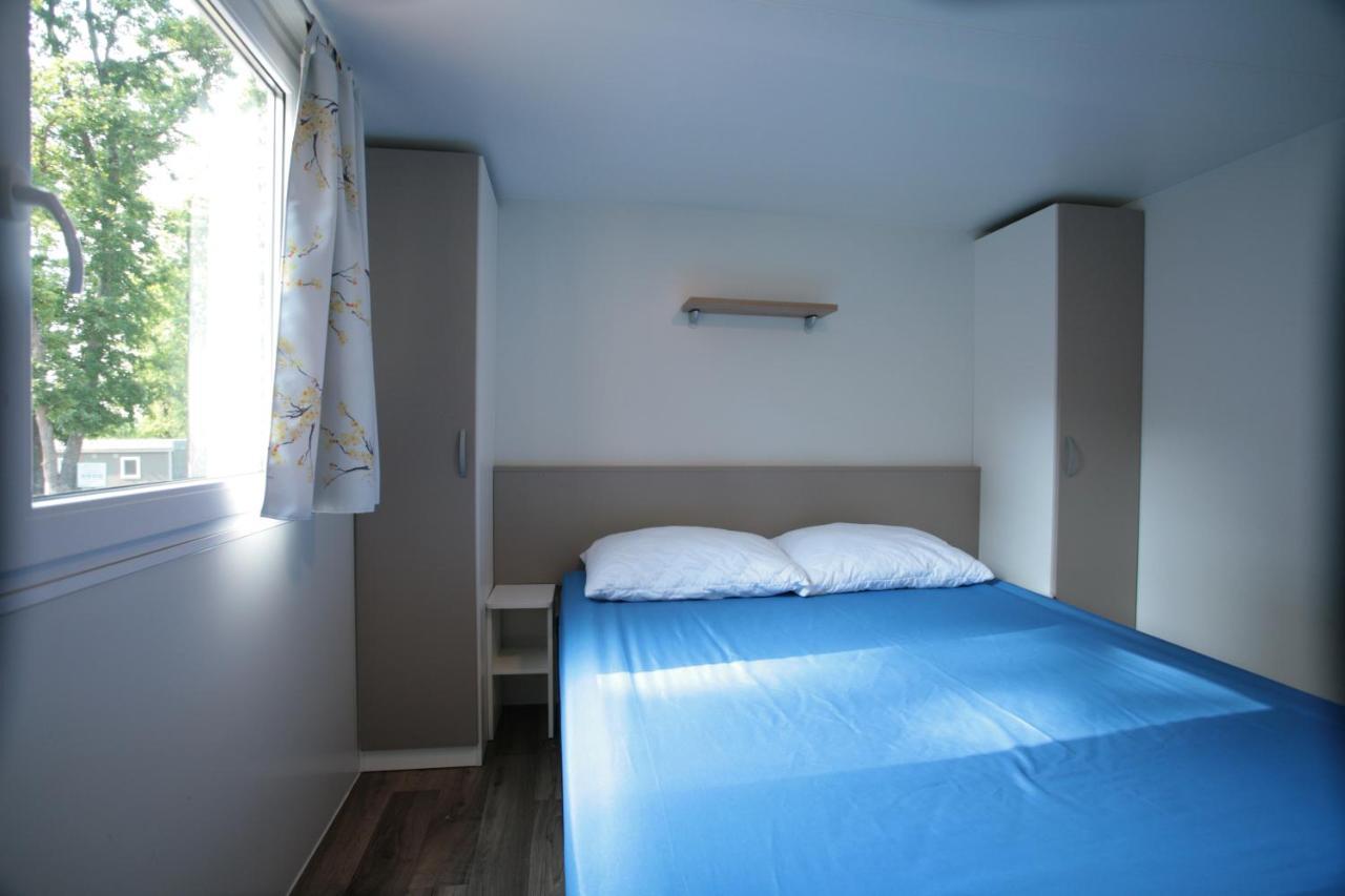 Camping Adria Mobile Home Park Умаг Экстерьер фото