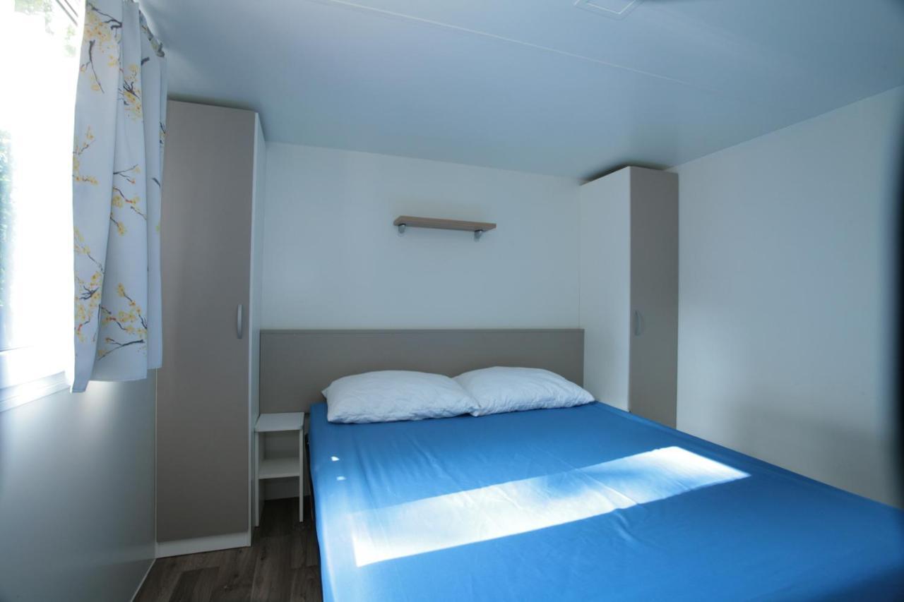 Camping Adria Mobile Home Park Умаг Экстерьер фото